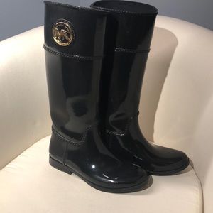 Black Michael Kors Stockard Tall Rain boots. Size 9. Very good used condition